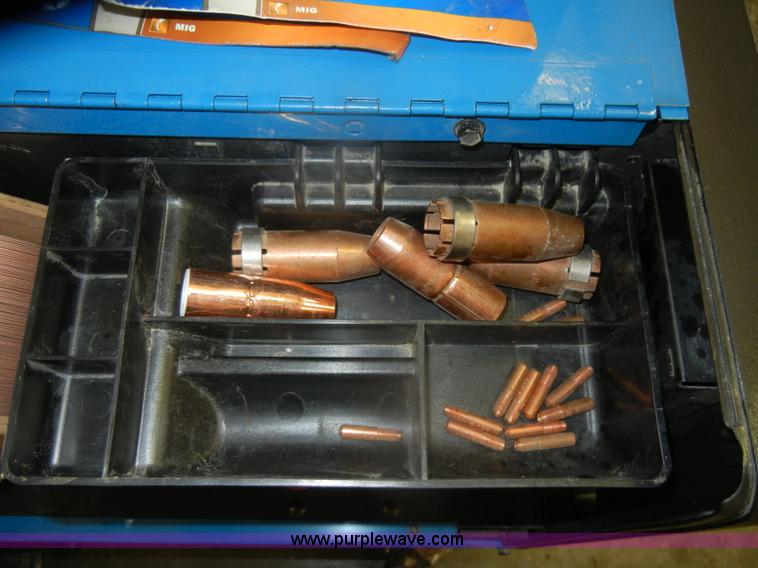 image for item O9513 Miller Millermatic 251 wire welder