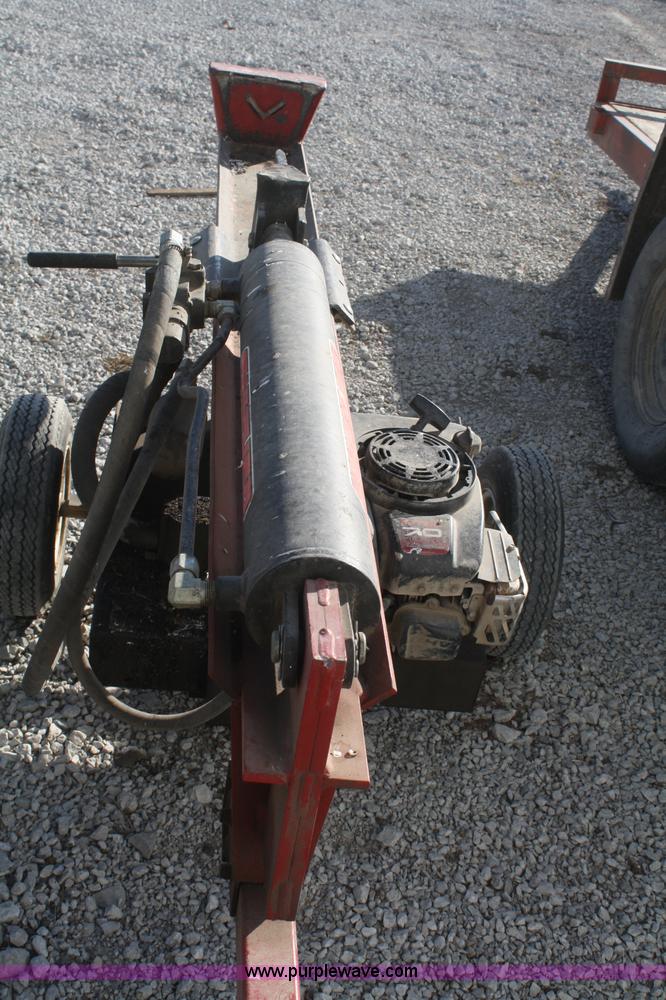 Swisher 22 ton log splitter in Sabetha, KS Item U9693 sold Purple Wave