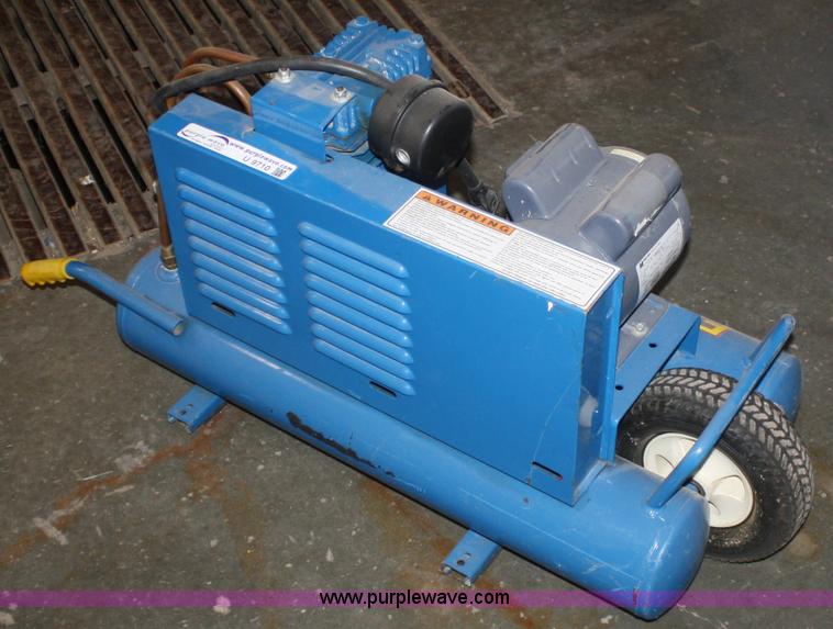 image for item U9710 Emglo electronic air compressor
