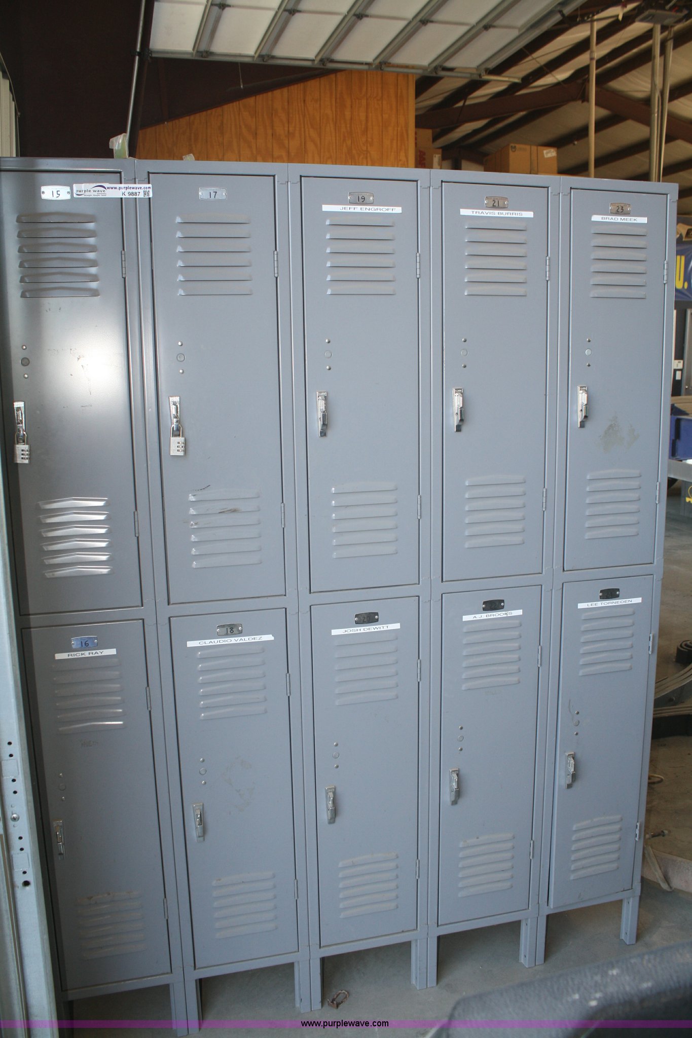 (10) lockers in Lawrence, KS Item K9887 sold Purple Wave