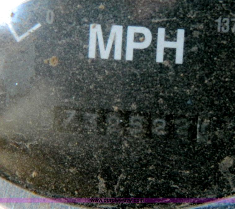 image for item B3978 1995 International 9400 vacuum truck