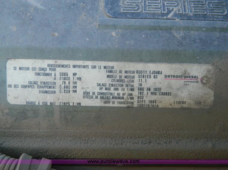 image for item B3978 1995 International 9400 vacuum truck