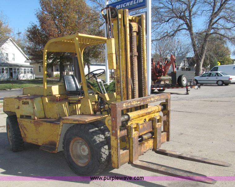 image for item B5256 Clark Lift CHY120D forklift