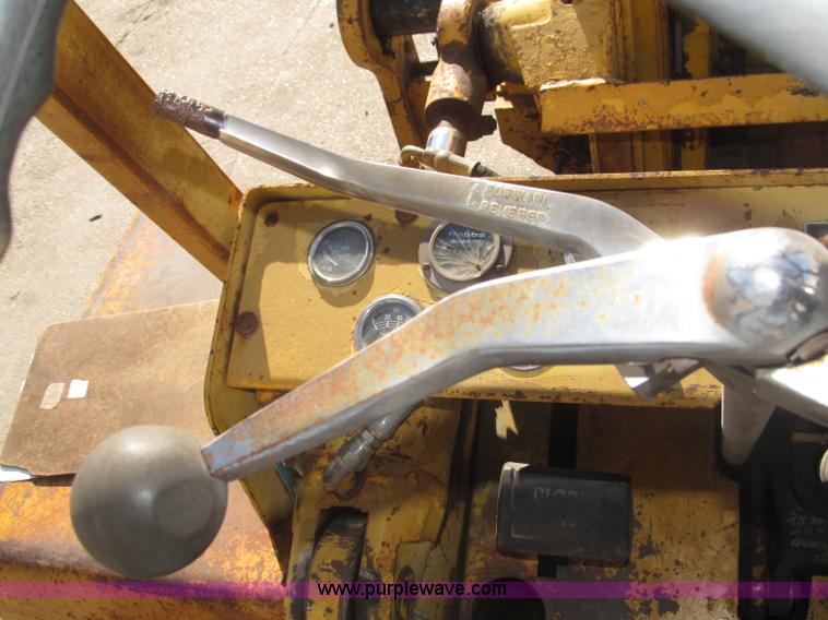 image for item B5256 Clark Lift CHY120D forklift