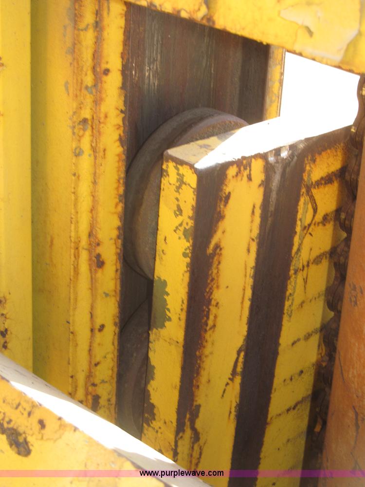 image for item B5256 Clark Lift CHY120D forklift