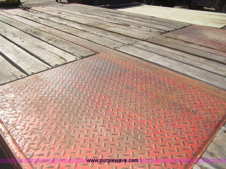 image for item B5258 1999 Evaco Superline 20T 24' tilt trailer