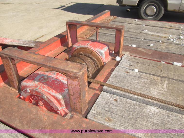 image for item B5258 1999 Evaco Superline 20T 24' tilt trailer