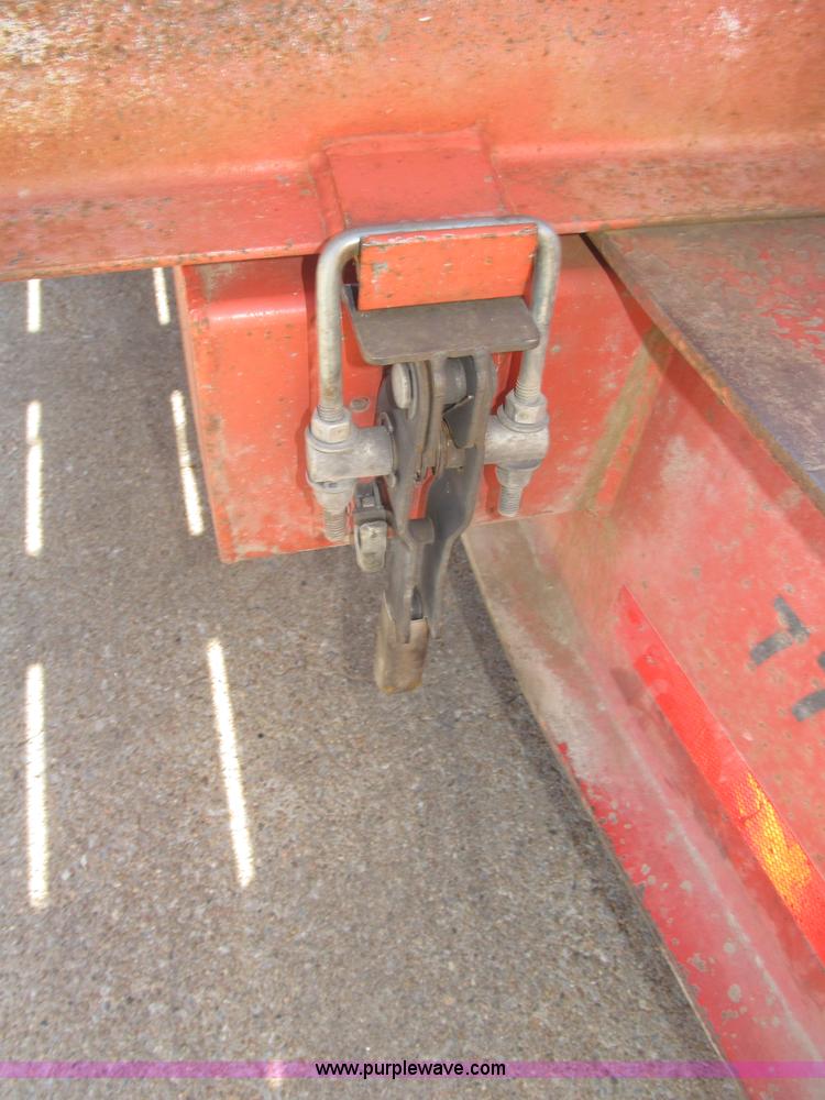 image for item B5258 1999 Evaco Superline 20T 24' tilt trailer