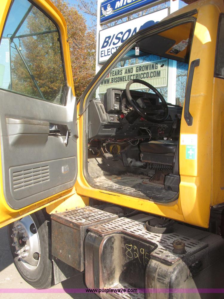 image for item B5259 1997 GMC C8500 dump truck