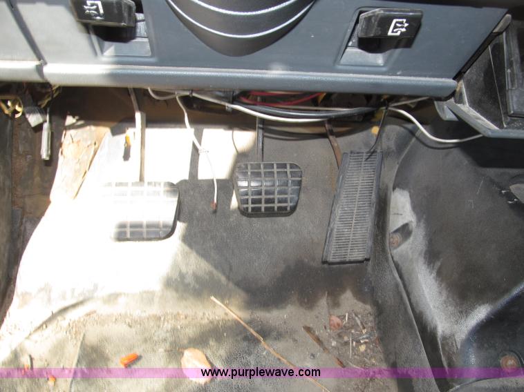 image for item B5259 1997 GMC C8500 dump truck