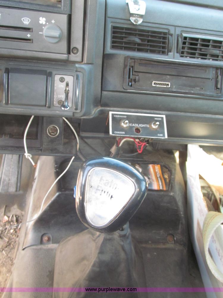 image for item B5259 1997 GMC C8500 dump truck