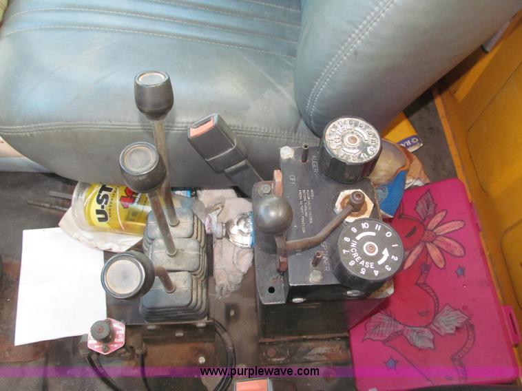 image for item B5259 1997 GMC C8500 dump truck