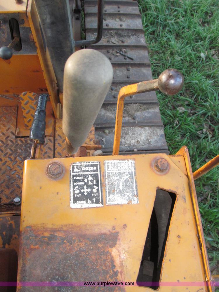 image for item B5260 1981 Case 450B dozer