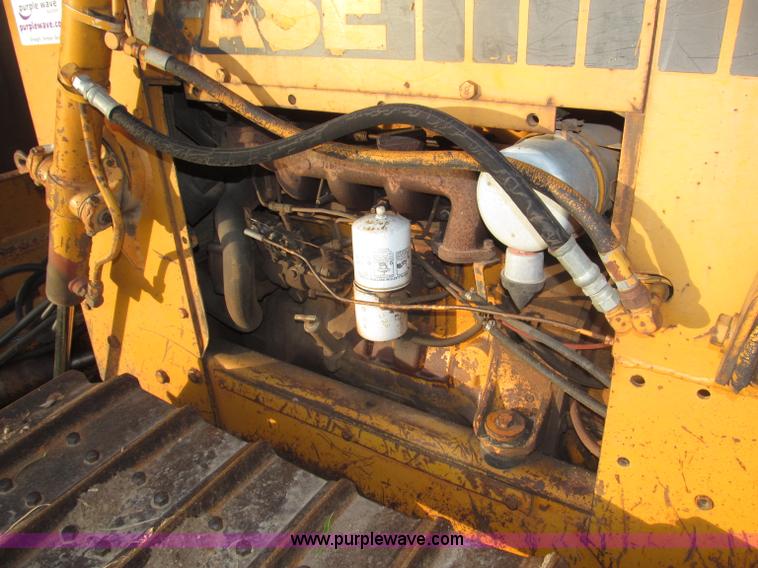 image for item B5260 1981 Case 450B dozer