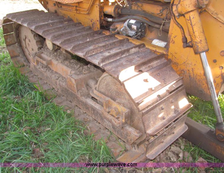 image for item B5260 1981 Case 450B dozer