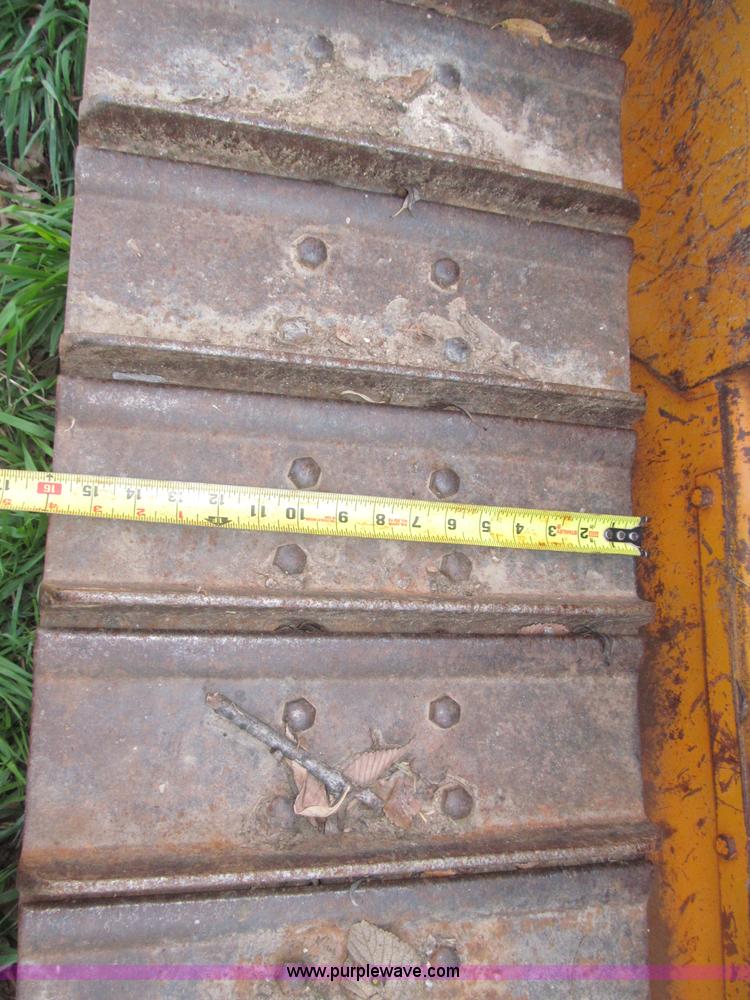 image for item B5260 1981 Case 450B dozer