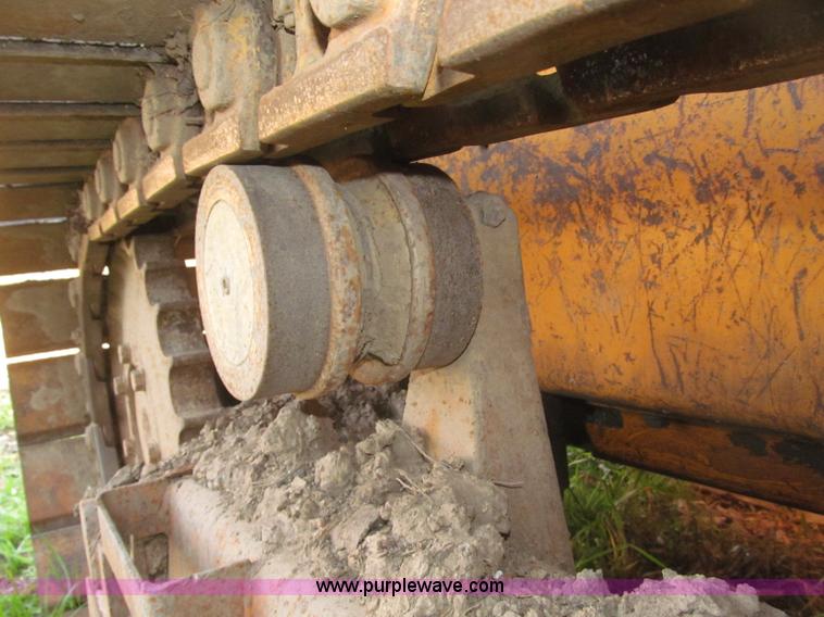 image for item B5260 1981 Case 450B dozer