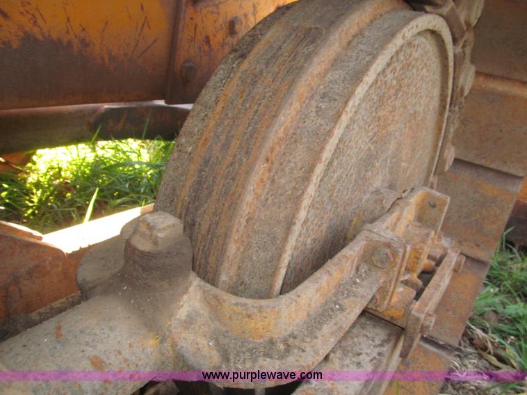 image for item B5260 1981 Case 450B dozer