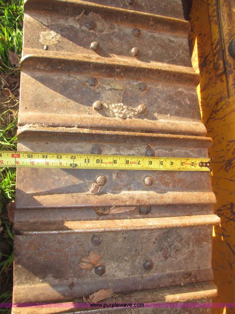 image for item B5260 1981 Case 450B dozer