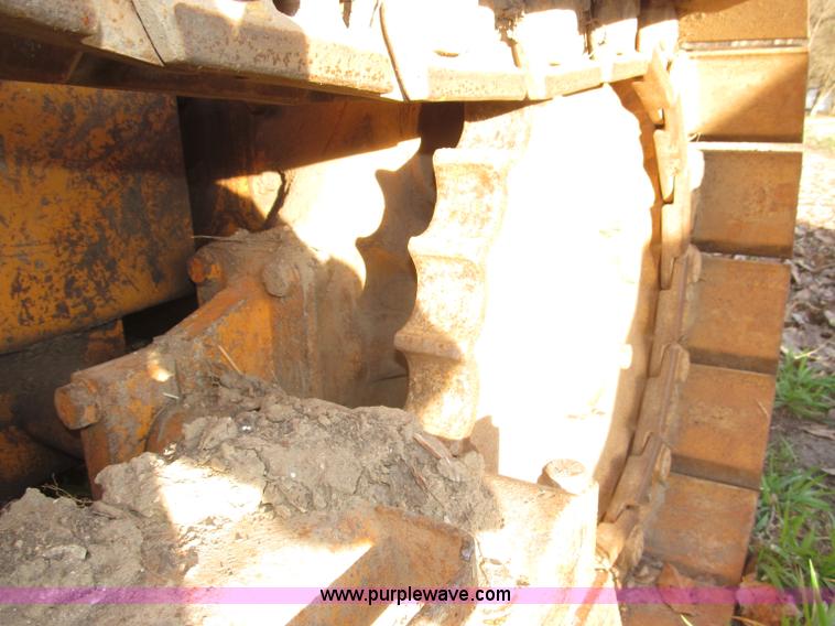 image for item B5260 1981 Case 450B dozer