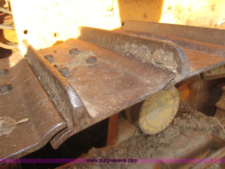 image for item B5260 1981 Case 450B dozer