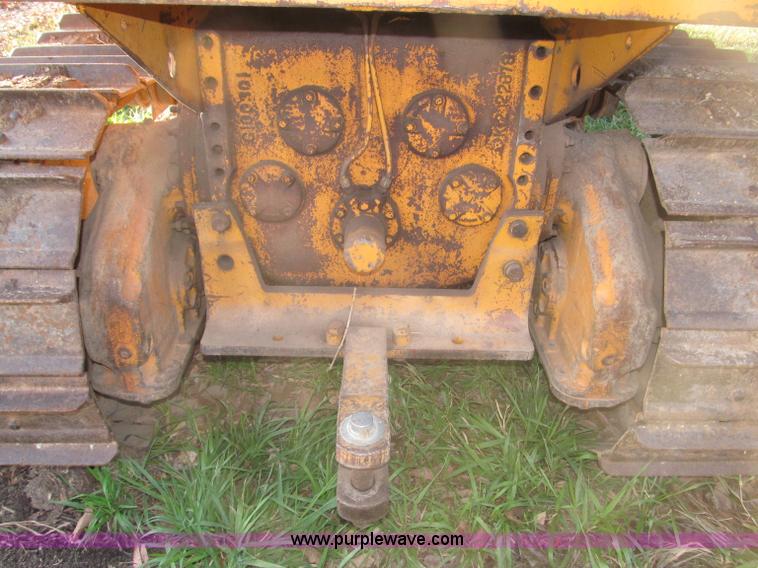 image for item B5260 1981 Case 450B dozer