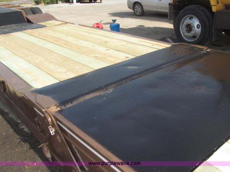 image for item B5273 1985 Trail-Eze triple axle lowboy trailer