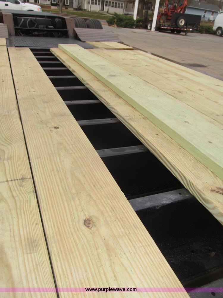 image for item B5273 1985 Trail-Eze triple axle lowboy trailer