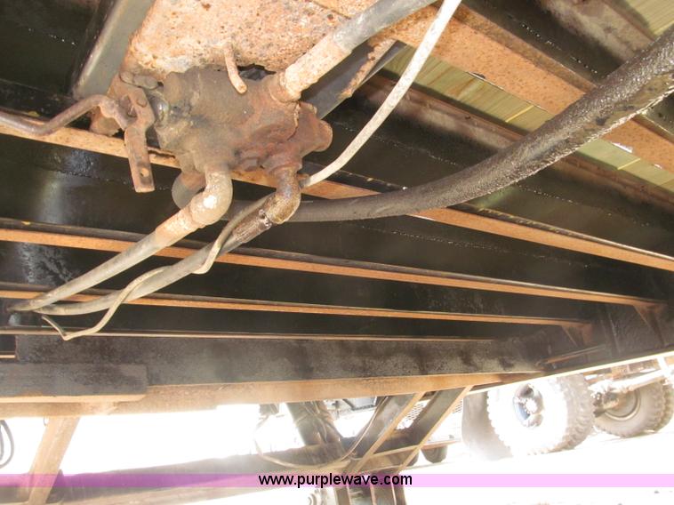 image for item B5273 1985 Trail-Eze triple axle lowboy trailer