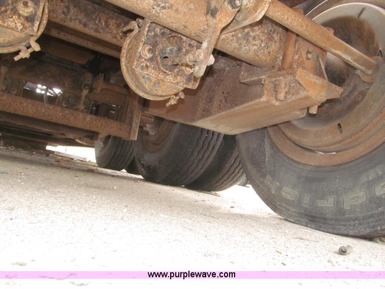 image for item B5273 1985 Trail-Eze triple axle lowboy trailer