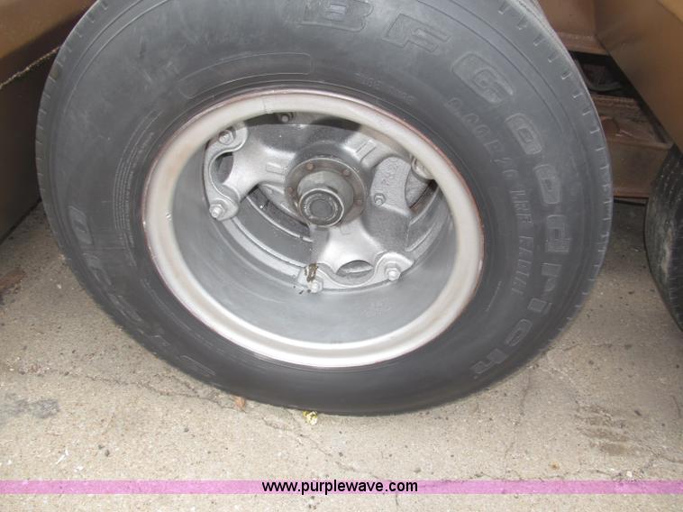 image for item B5273 1985 Trail-Eze triple axle lowboy trailer