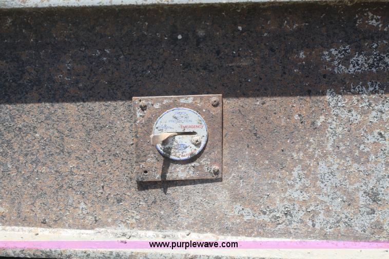 image for item B6953 1985 Fruehauf aluminum end dump trailer