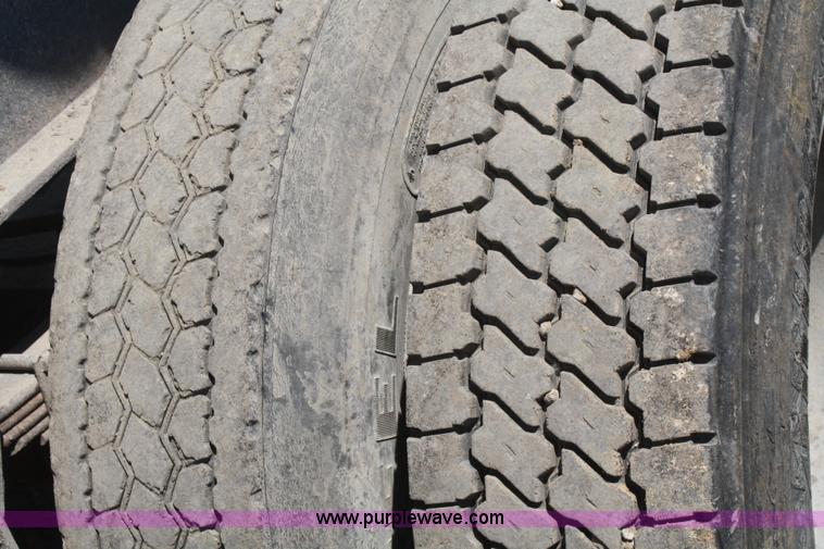 image for item B6953 1985 Fruehauf aluminum end dump trailer