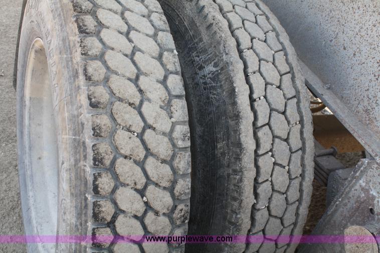 image for item B6953 1985 Fruehauf aluminum end dump trailer