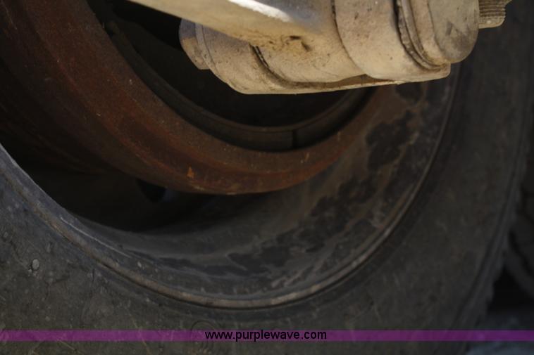 image for item B6953 1985 Fruehauf aluminum end dump trailer