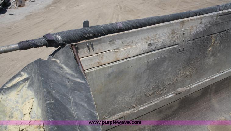image for item B6953 1985 Fruehauf aluminum end dump trailer