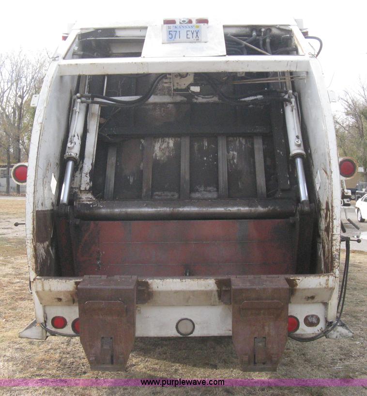 image for item B8229 1990 Freightliner FLD refuse truck