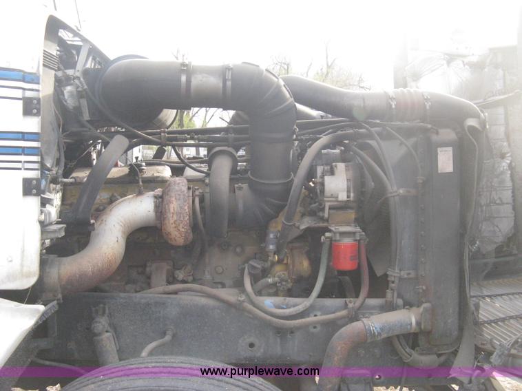 image for item B8229 1990 Freightliner FLD refuse truck