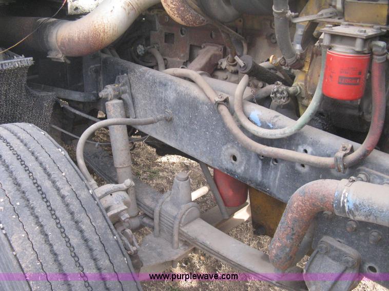 image for item B8229 1990 Freightliner FLD refuse truck