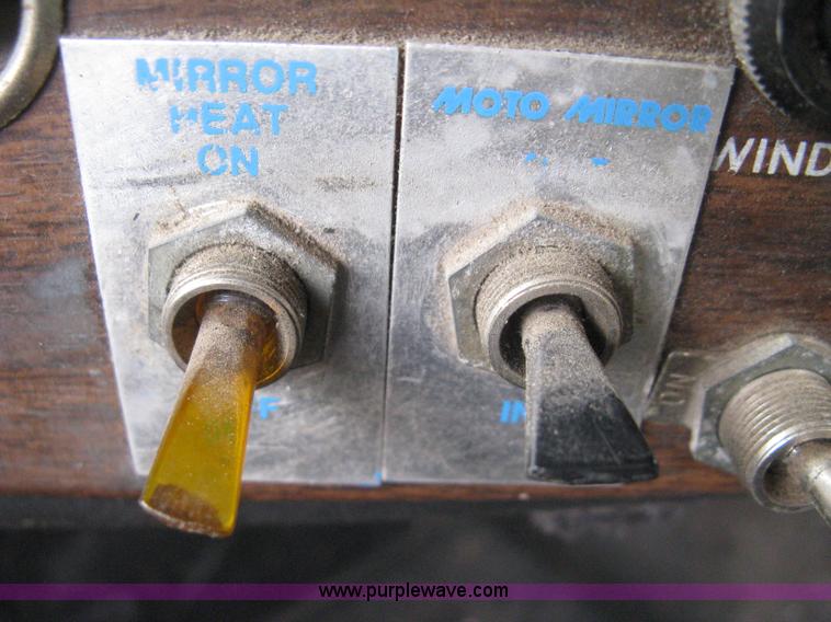 image for item B8229 1990 Freightliner FLD refuse truck