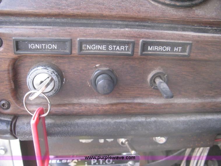 image for item B8229 1990 Freightliner FLD refuse truck