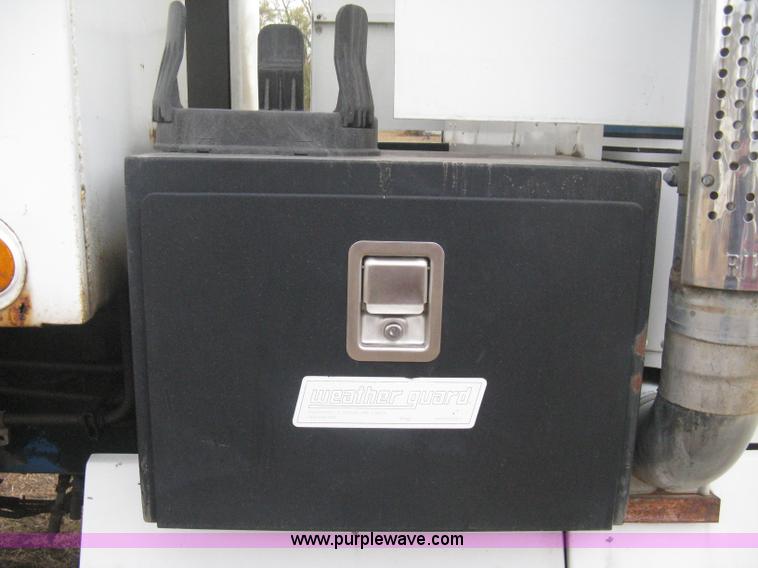 image for item B8229 1990 Freightliner FLD refuse truck