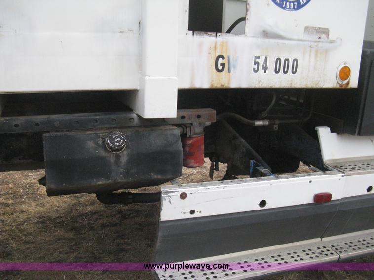 image for item B8229 1990 Freightliner FLD refuse truck