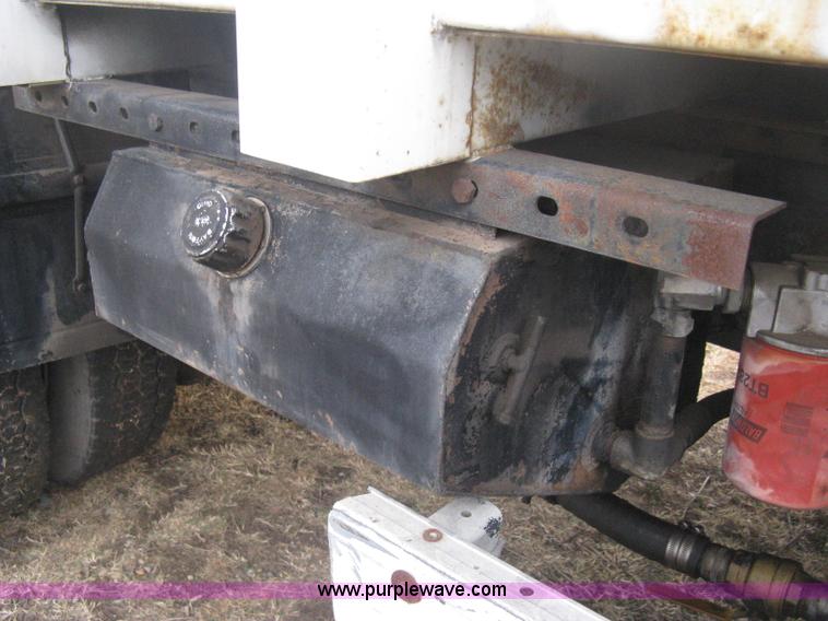 image for item B8229 1990 Freightliner FLD refuse truck