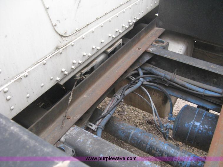 image for item B8229 1990 Freightliner FLD refuse truck