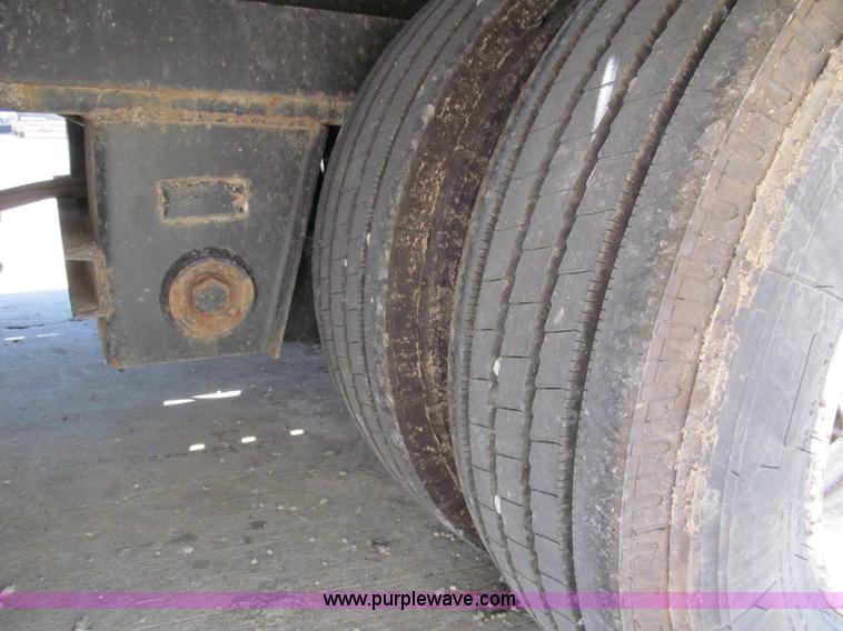 image for item C2194 2008 Superline Landall 48' trailer