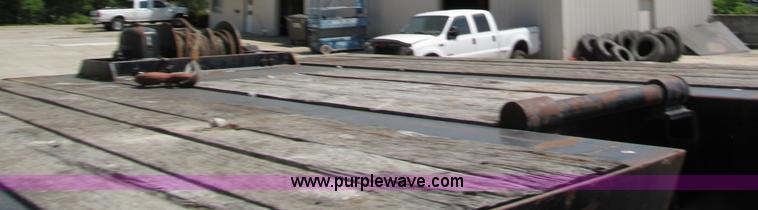 image for item C2194 2008 Superline Landall 48' trailer