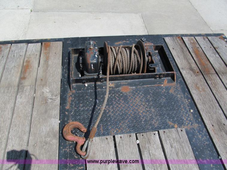 image for item C2194 2008 Superline Landall 48' trailer