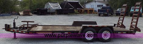 image for item D4741 2001 Towmaster T-12DD trailer