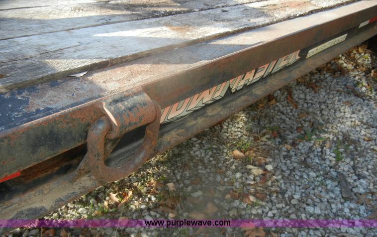 image for item D4741 2001 Towmaster T-12DD trailer